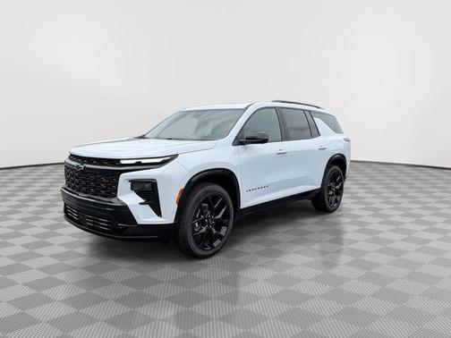 Polar White Tricoat 2026 Chevrolet Traverse RS