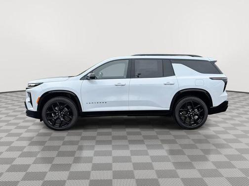 Polar White Tricoat 2026 Chevrolet Traverse RS