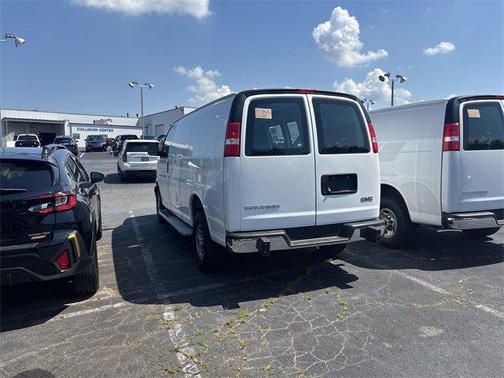 2023 GMC Savana 2500 Work Van