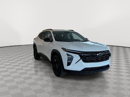Summit White 2026 Chevrolet Trax LT