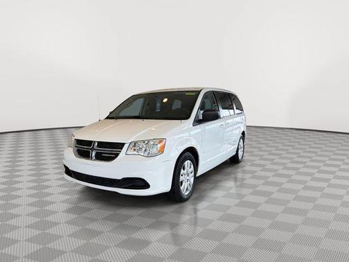 White Knuckle Clearcoat 2017 Dodge Grand Caravan SE