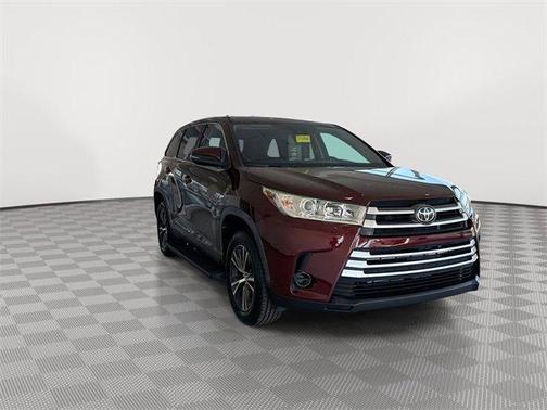 2019 Toyota Highlander LE I4