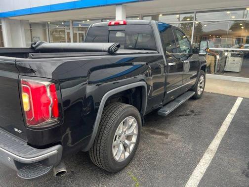 Onyx Black 2018 GMC Sierra 1500 SLT