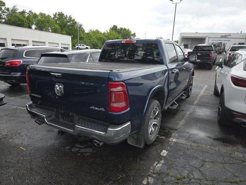 Patriot Blue Pearlcoat 2022 RAM 1500 Laramie