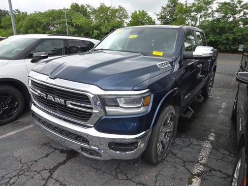 Patriot Blue Pearlcoat 2022 RAM 1500 Laramie