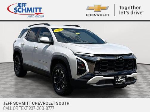 Iridescent Pearl Tricoat 2025 Chevrolet Equinox FWD ACTIV