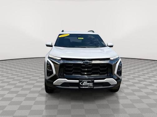 Iridescent Pearl Tricoat 2025 Chevrolet Equinox FWD ACTIV