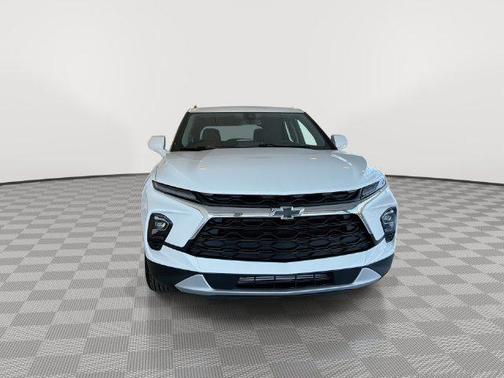 Summit White 2026 Chevrolet Blazer 2LT