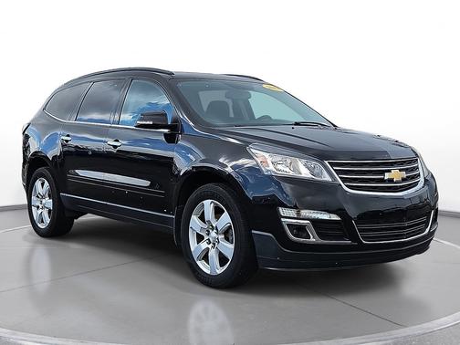 Mosaic Black Metallic 2017 Chevrolet Traverse FWD 4dr LT w/1LT