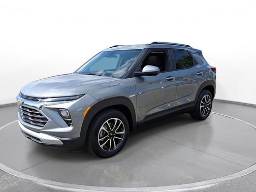 Sterling Gray Metallic 2026 Chevrolet Trailblazer FWD 4dr LT