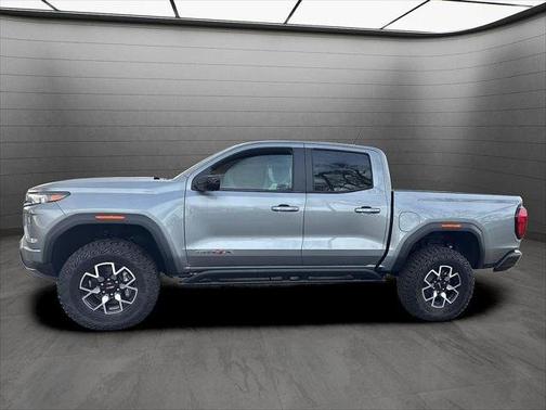 Sterling Metallic 2025 GMC Canyon 4WD Crew Cab AT4