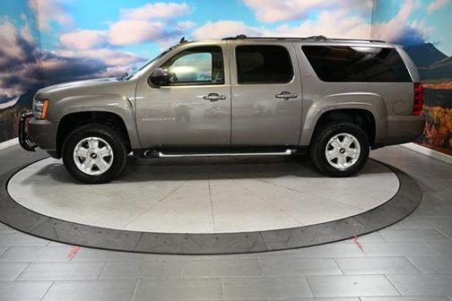 Mocha Steel Metallic 2013 Chevrolet Suburban 1500 LT