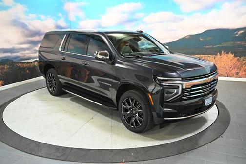 Dark Ash Metallic 2025 Chevrolet Suburban Premier