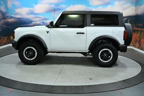 Oxford White 2023 Ford Bronco Base