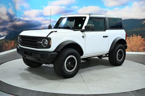 Oxford White 2023 Ford Bronco Base
