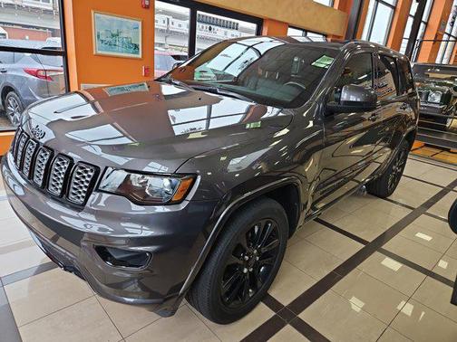2020 Jeep Grand Cherokee Altitude