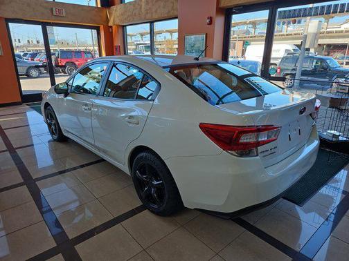 2019 Subaru Impreza 2.0i