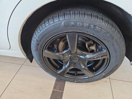 2019 Subaru Impreza 2.0i