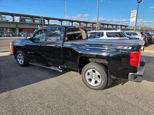 2017 Chevrolet Silverado 1500 2LT