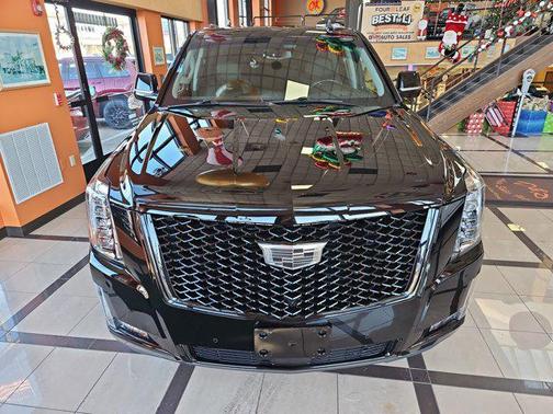 2019 Cadillac Escalade Luxury