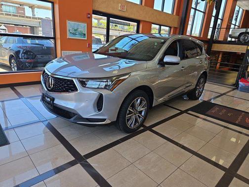 Lunar Silver Metallic 2022 Acura RDX Technology Package