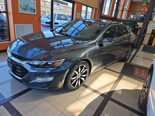 Shadow Gray Metallic 2021 Chevrolet Malibu FWD RS