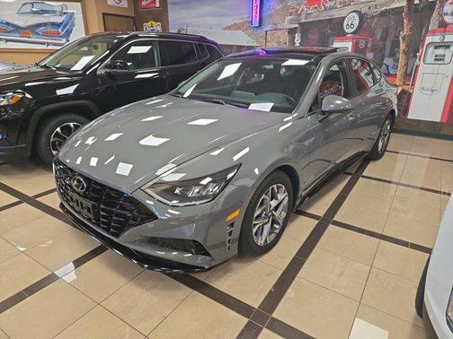 2022 Hyundai SONATA SEL