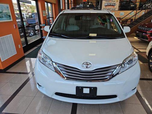 2015 Toyota Sienna XLE Premium