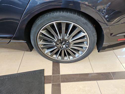 Sterling Gray Metallic 2014 Lincoln MKZ Base