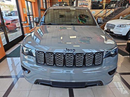 2021 Jeep Grand Cherokee Laredo