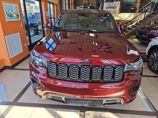 2021 Jeep Grand Cherokee Laredo