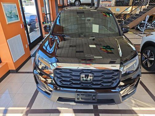 Crystal Black Pearl 2023 Honda Passport AWD EX-L