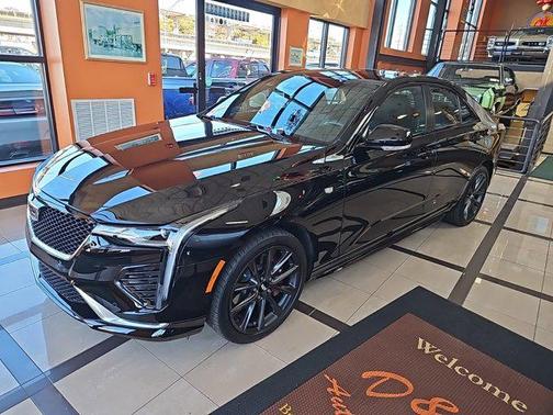 2022 Cadillac CT4 Sport