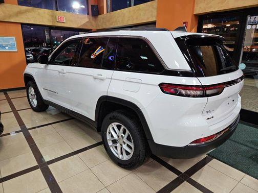 2023 Jeep Grand Cherokee Laredo