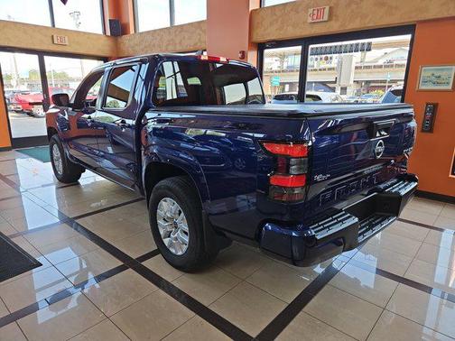 2022 Nissan Frontier SV