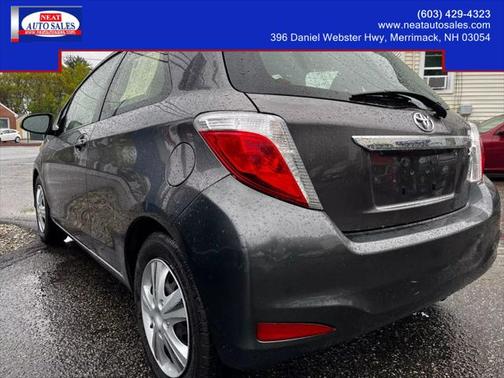 2013 Toyota Yaris LE