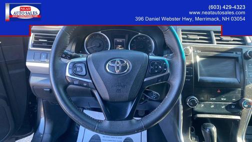 Midnight Black Metallic 2017 Toyota Camry SE
