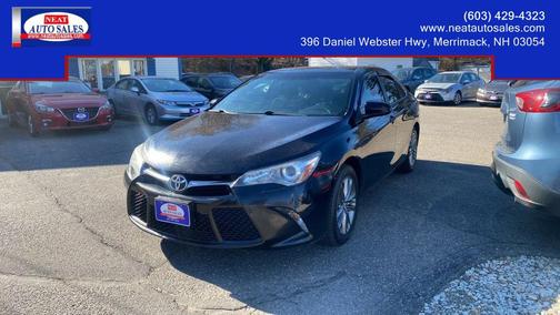 Midnight Black Metallic 2017 Toyota Camry SE