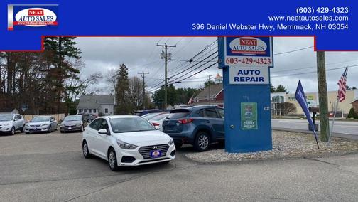 Frost White Pearl 2019 Hyundai Accent SE