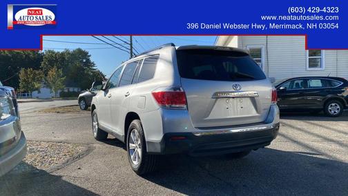 2011 Toyota Highlander SE