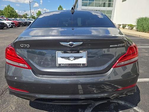2021 Genesis G70 2.0T