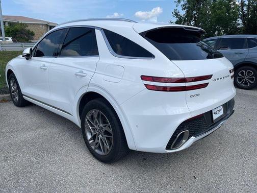 2023 Genesis GV70 2.5T