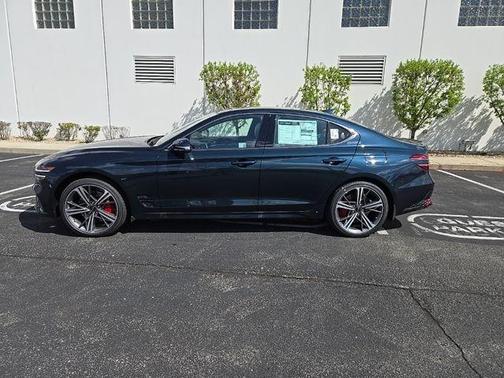 2025 Genesis G70 2.5T