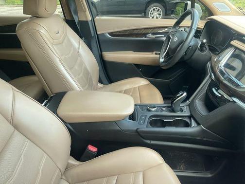 2023 Cadillac XT6 Premium Luxury AWD