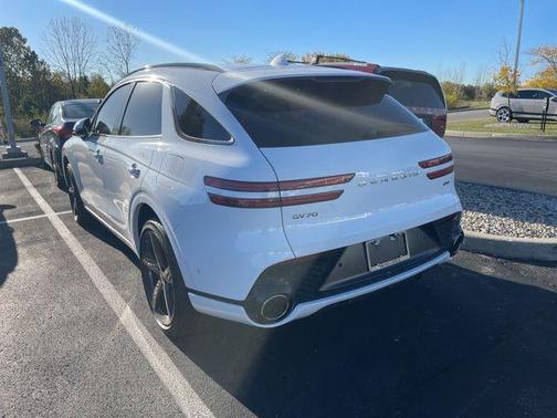 2023 Genesis GV70 2.5T