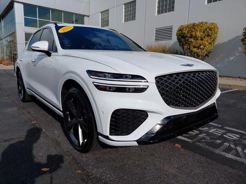 2023 Genesis GV70 2.5T
