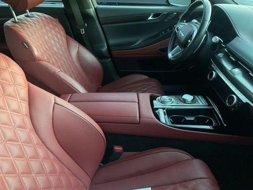 2023 Genesis G80 2.5T
