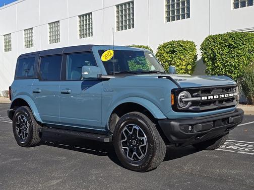 2022 Ford Bronco Outer Banks