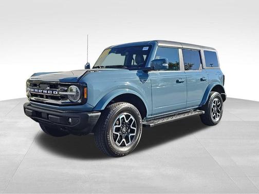 2022 Ford Bronco Outer Banks