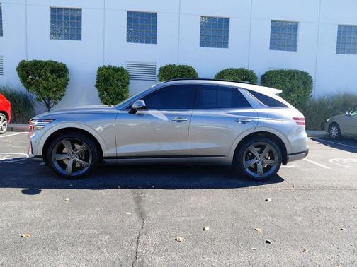 2023 Genesis GV70 2.5T